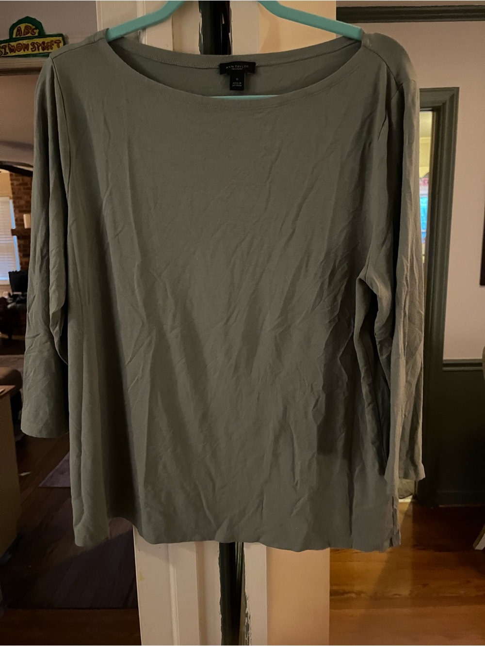Ann Taylor Sage Green 3/4 Sleeve Boatneck Top